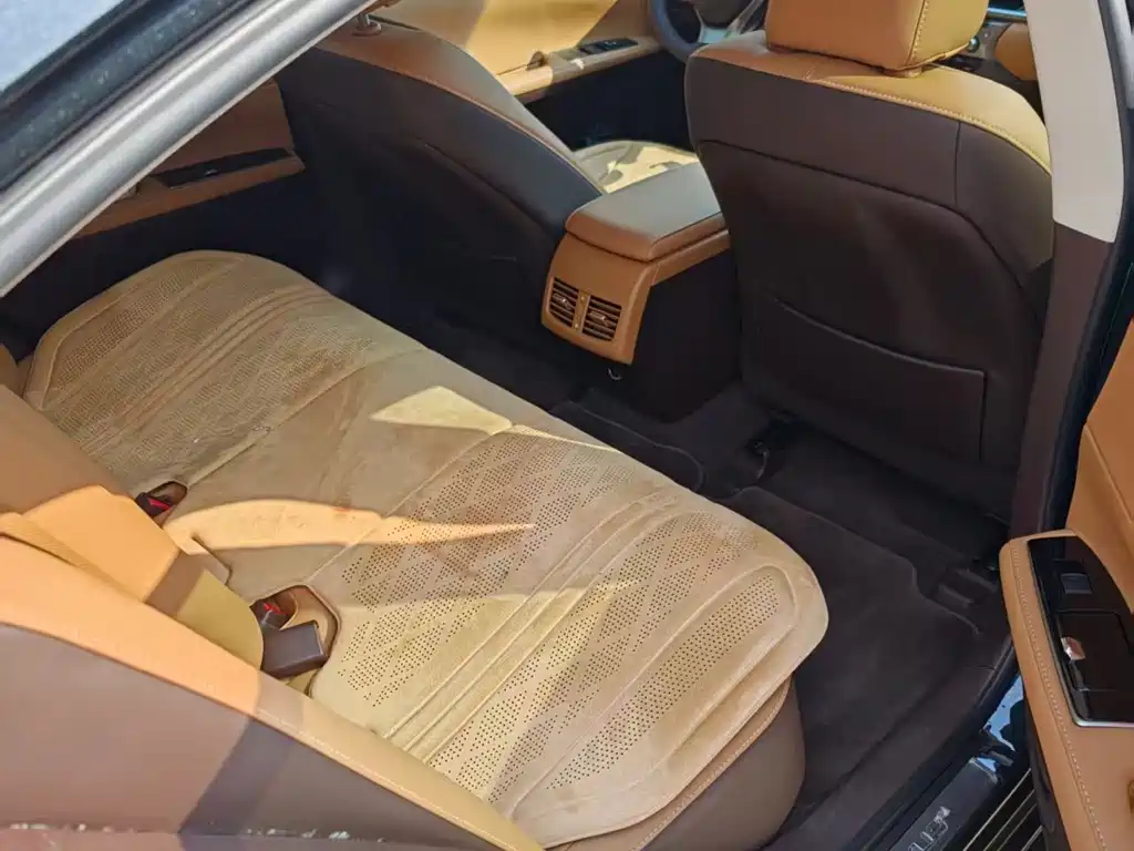Lexus ES 2016