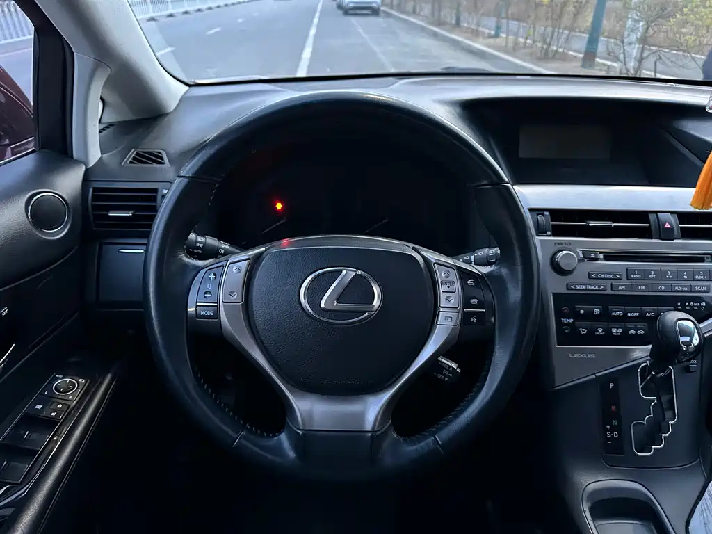 Lexus RX Classic 2014 — фото 35