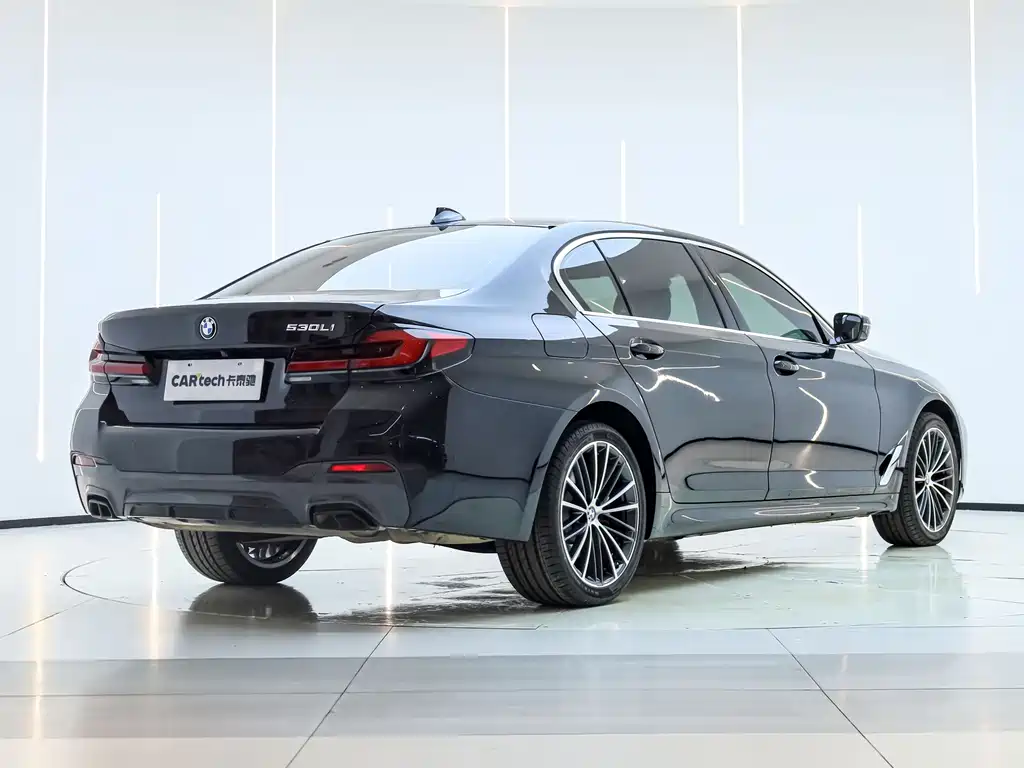 BMW 5 Series 2023