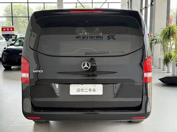 Mercedes-Benz Vito 2025