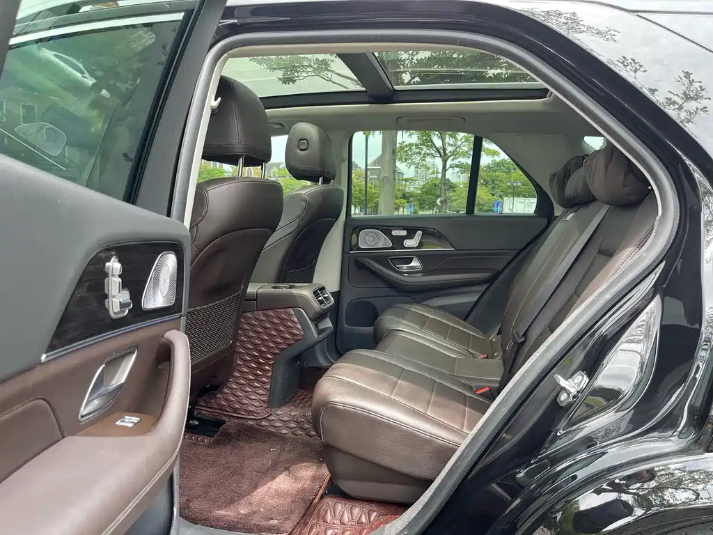Mercedes-Benz GLE 2020 — фото 15