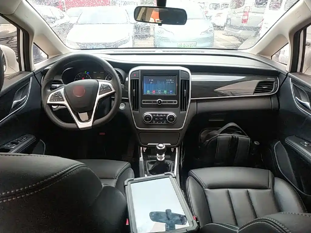 BYD Song MAX 2018 — фото 10