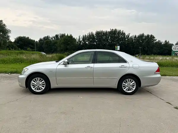 Toyota Crown 2007