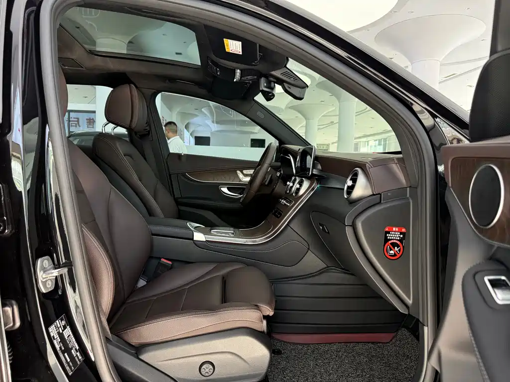 Mercedes-Benz GLC 2020 — фото 11