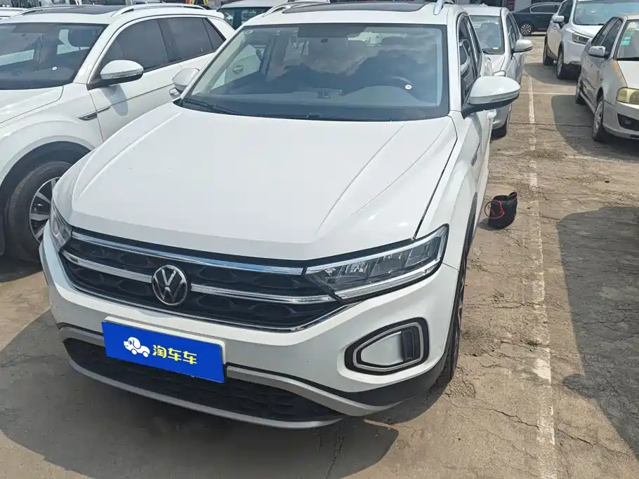 Volkswagen T-Roc 2024