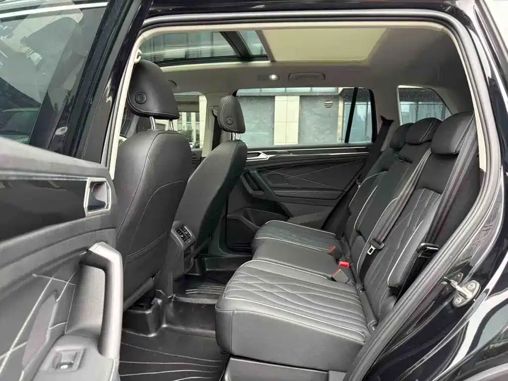 Volkswagen Tiguan L 2024