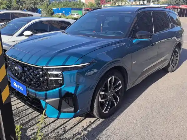 Ford Edge 2023