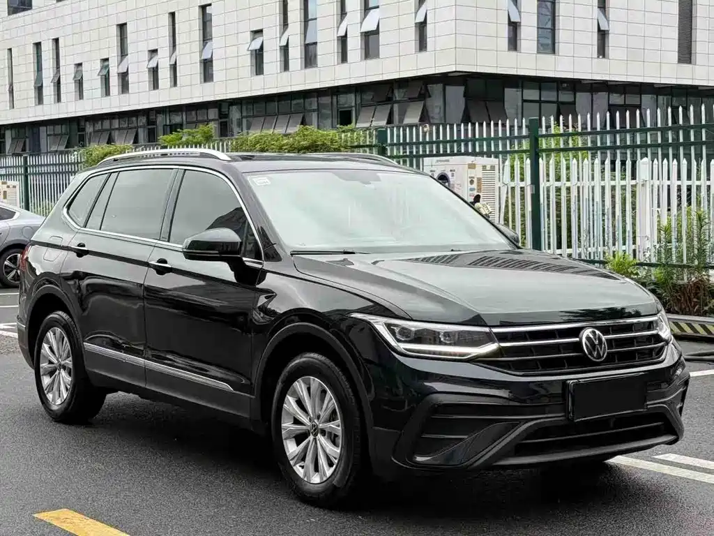 Volkswagen Tiguan L 2024