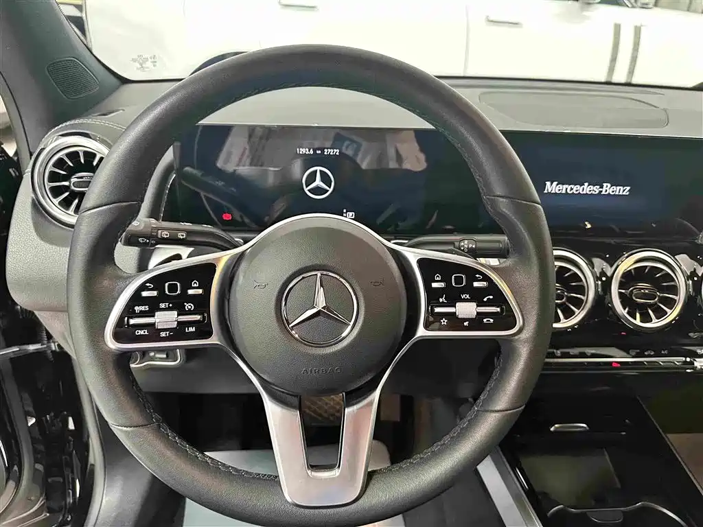 Mercedes-Benz GLB 2022