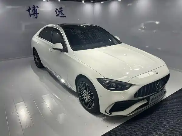 Mercedes-Benz C-Class 2024