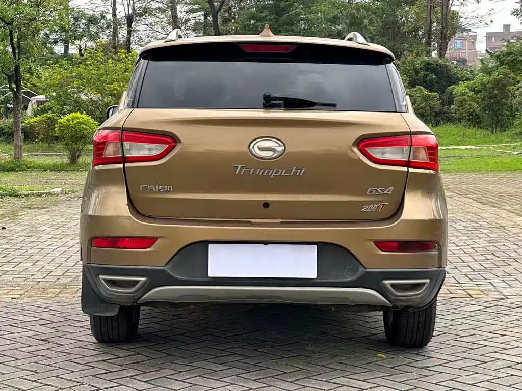 GAC Motor Trumpchi GS4 2015 — фото 10