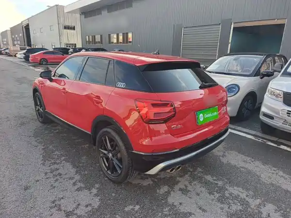 Audi Q2L 2020