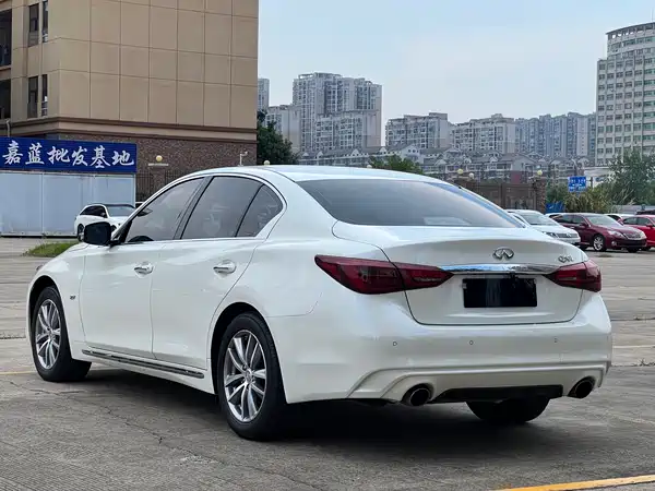 Infiniti Q50L 2020