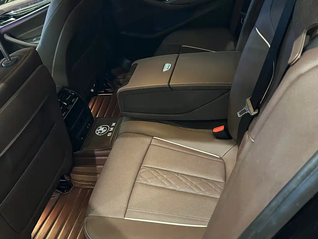 BMW 5 Series 2021