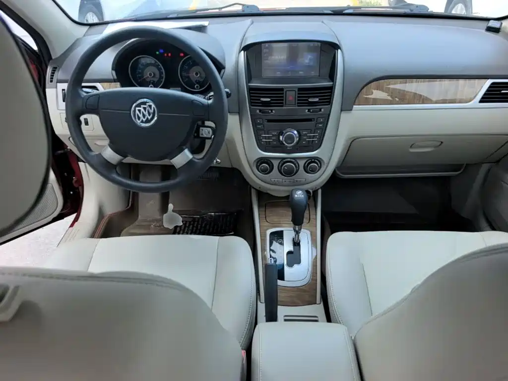 Buick Excelle 2016 — фото 10