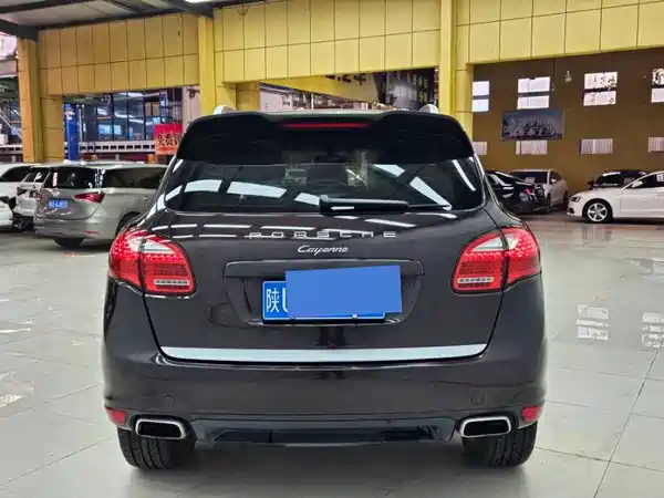 Porsche Cayenne 2014