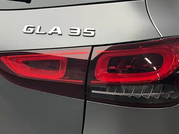Mercedes-Benz GLA AMG 2022