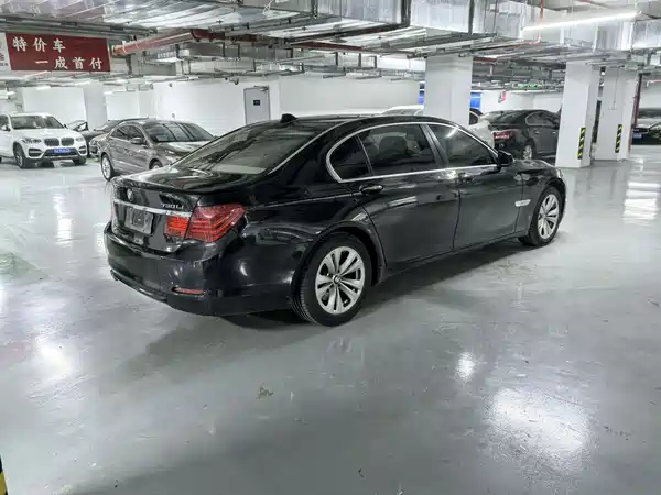 BMW 7 Series 2009