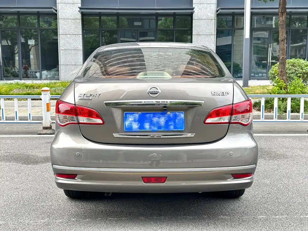 Nissan Sylphy 2014 — фото 16