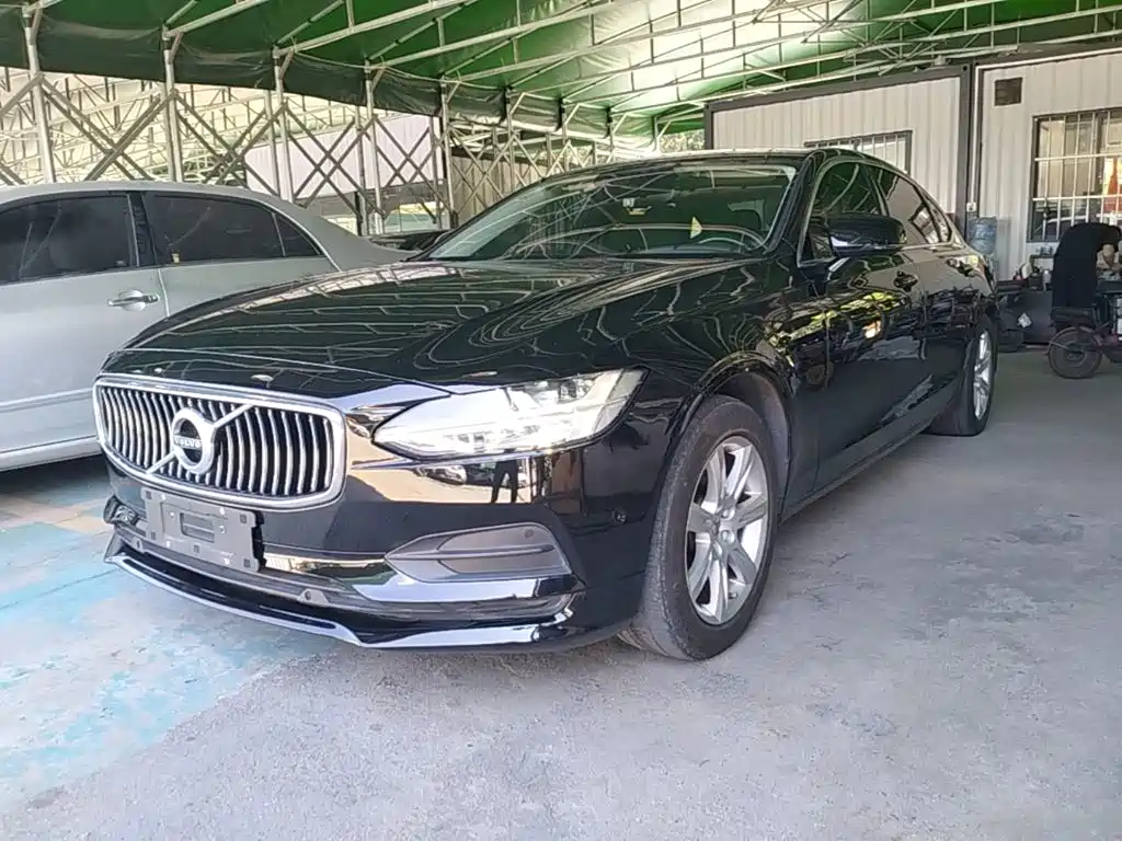 Volvo S90 2018 — фото 1