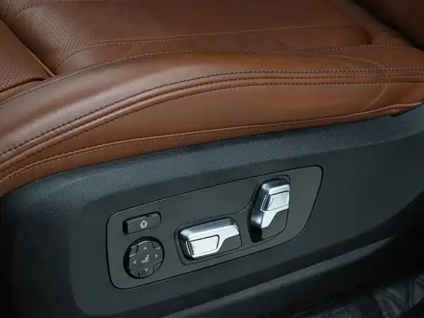 BMW X7 M60i 2023