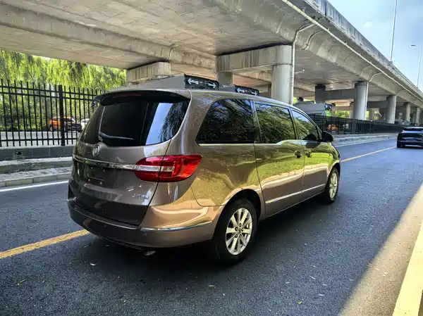 Buick GL8 2019