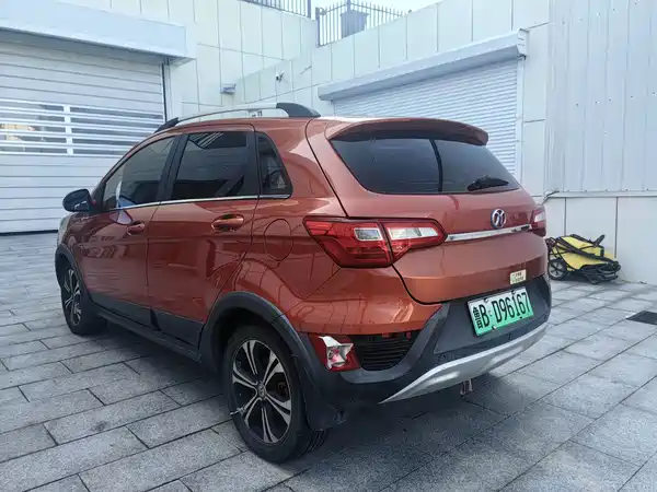 BAIC New Energy EX 2016