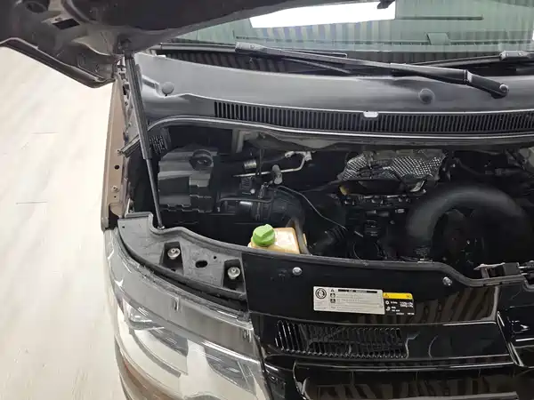 Volkswagen Metroway 2015