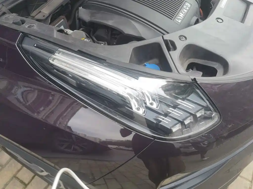 Lynk & Co 01 EM-P 2021 — фото 7