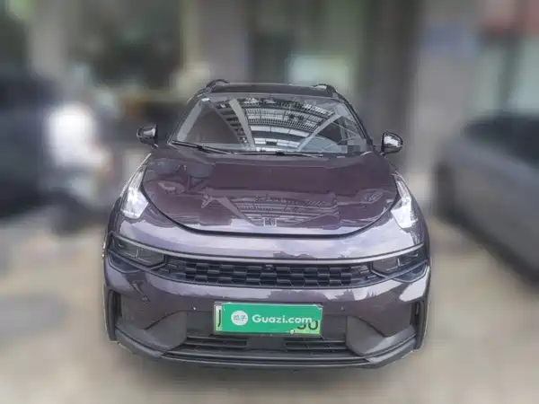 Lynk & Co 01 EM-P 2021