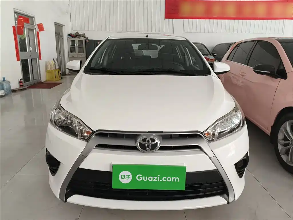 Toyota Yaris L 2015 — фото 3