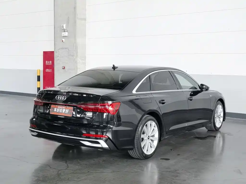 Audi A6L 2022