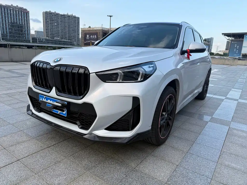 BMW X1 2025 — фото 1