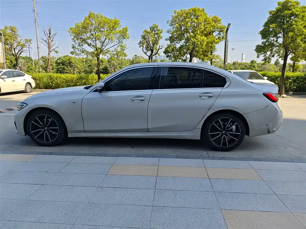 BMW 3 Series 2021
