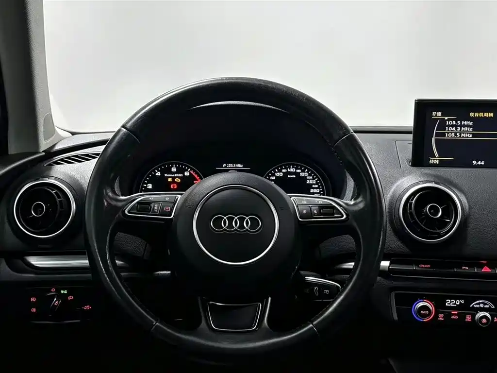 Audi A3 2015 — фото 10