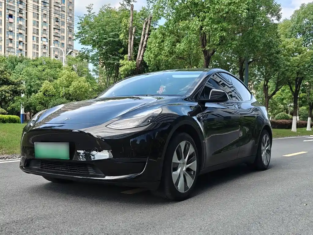Tesla Model Y 2022 — фото 1