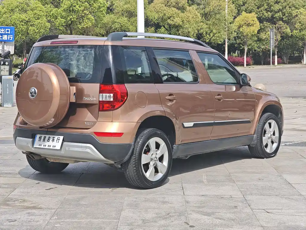 Skoda Yeti 2014 — фото 13