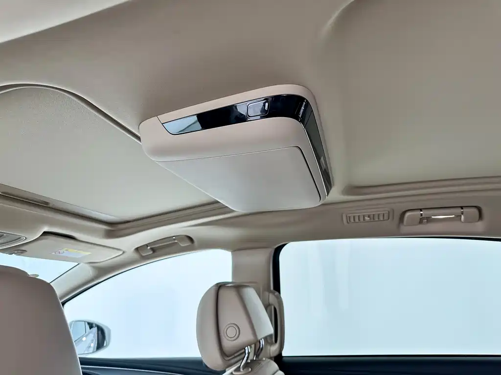 Buick GL8 Hybrid 2025 — фото 11
