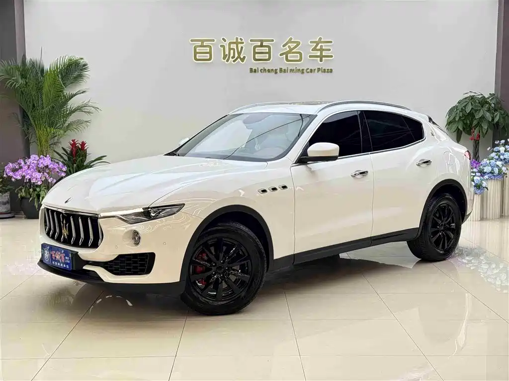 Maserati Levante 2019 — фото 1