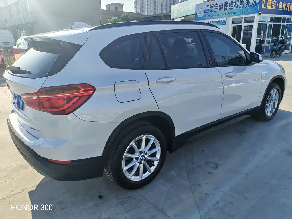 BMW X1 2019 — фото 9