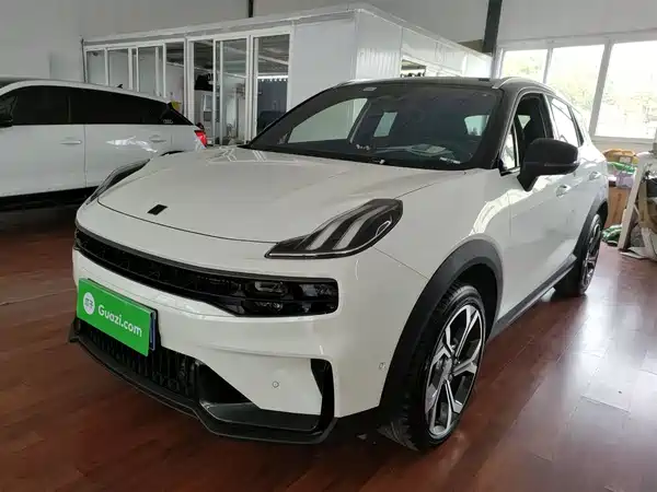 Lynk & Co 06 2023