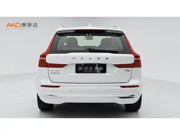 Volvo XC60 Plug-In Hybrid 2024