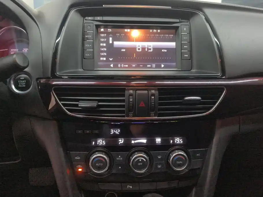 Mazda Atenza 2015 — фото 13