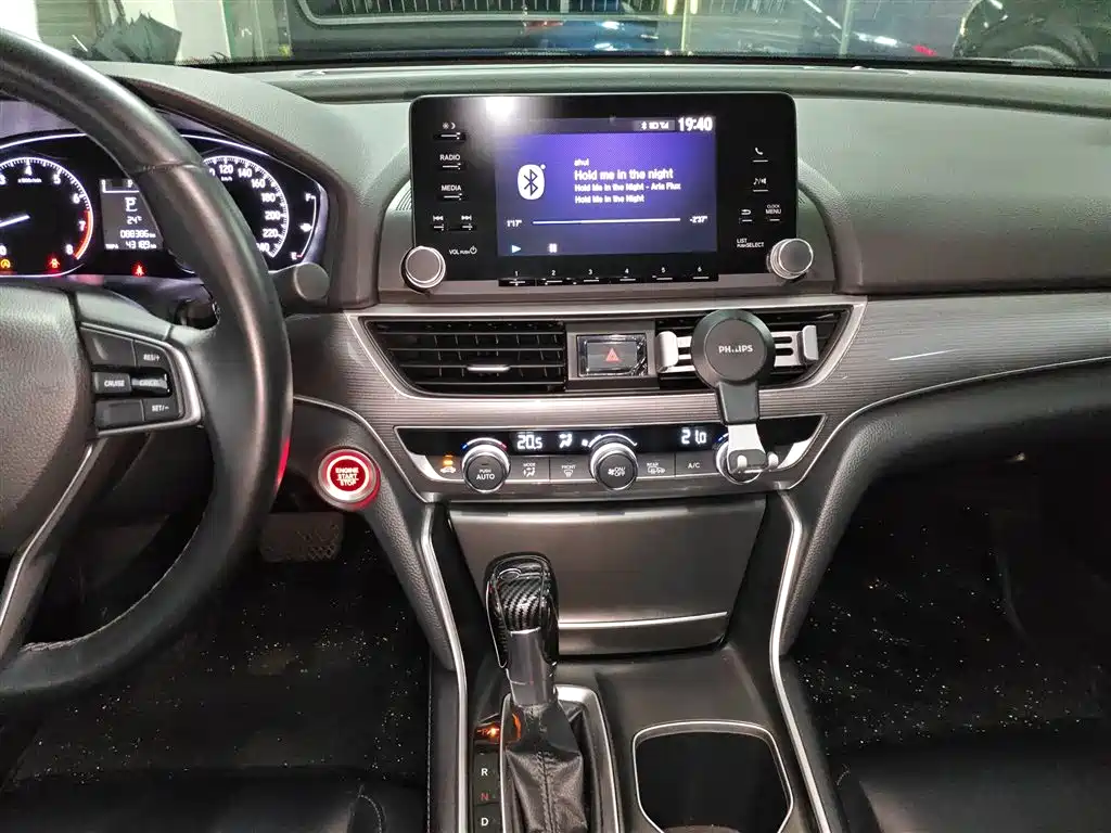 Honda Accord 2018 — фото 13