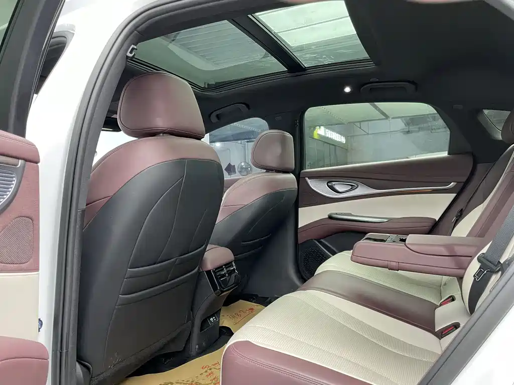 BYD Seal 2023 — фото 8