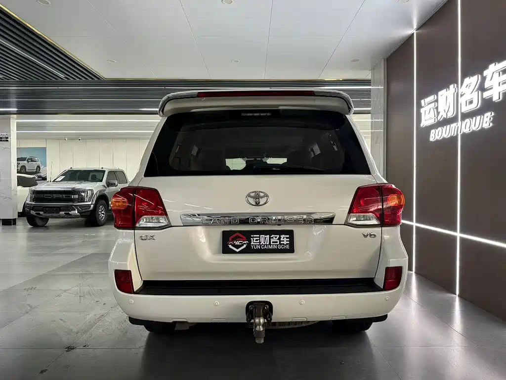 Toyota Land Cruiser 2015 — фото 8