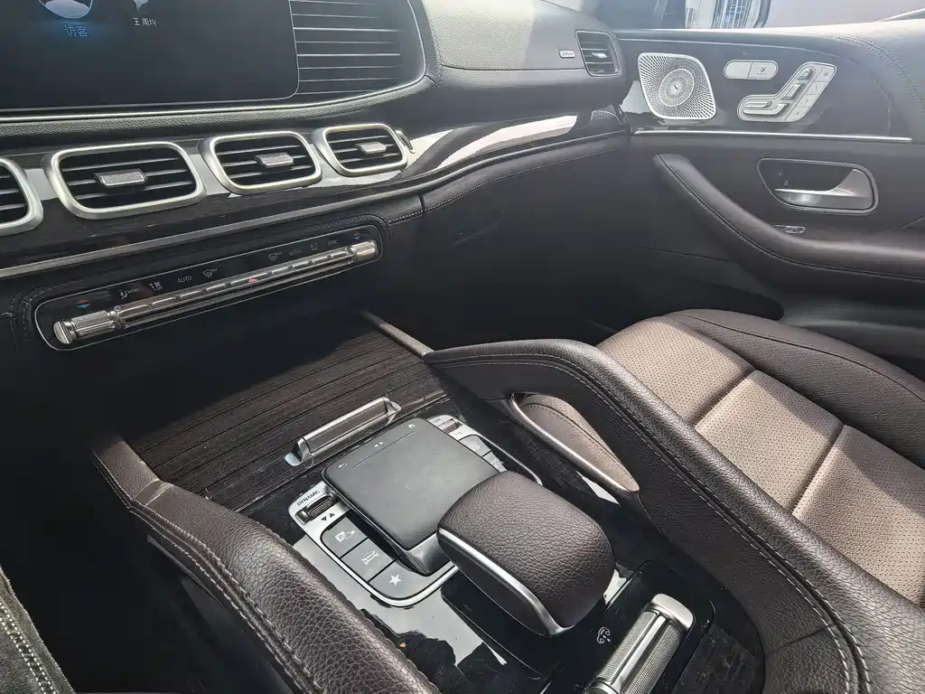 Mercedes-Benz GLS 2020 — фото 14
