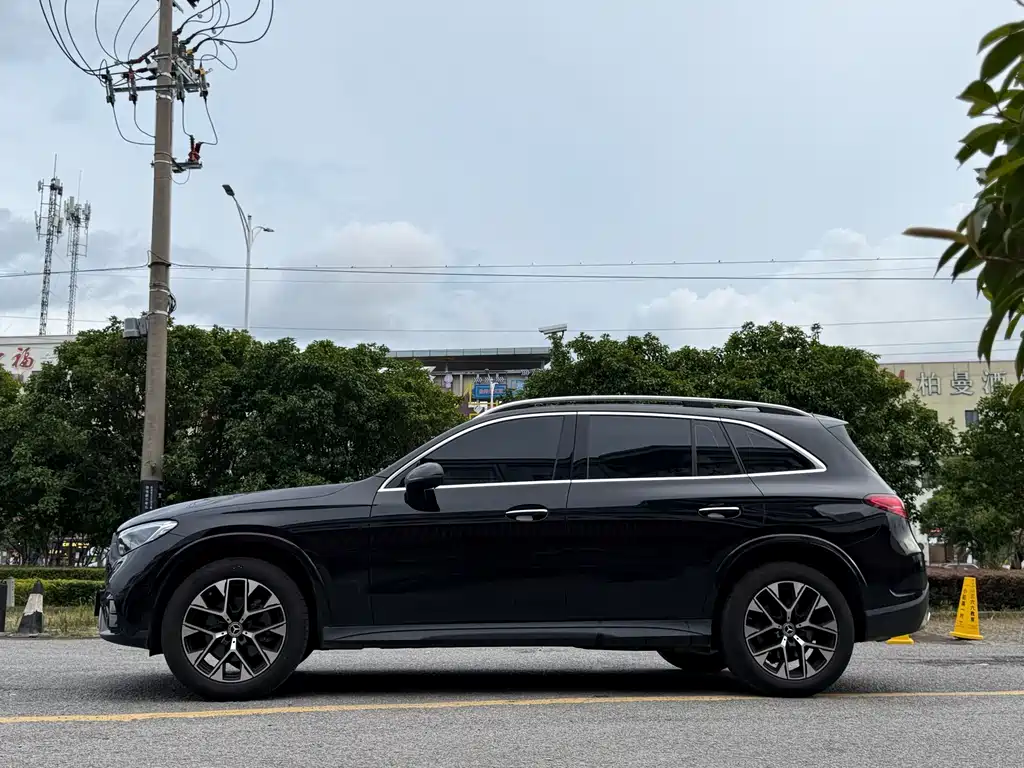 Mercedes-Benz GLC 2024