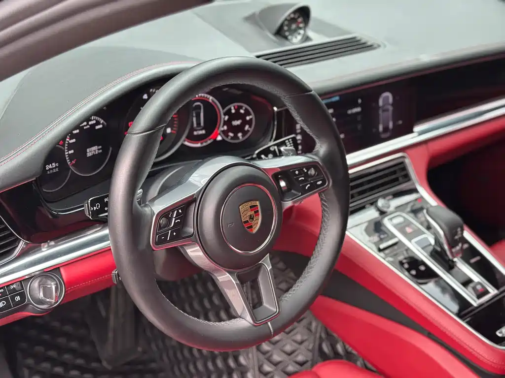 Porsche Panamera 2020 — фото 10