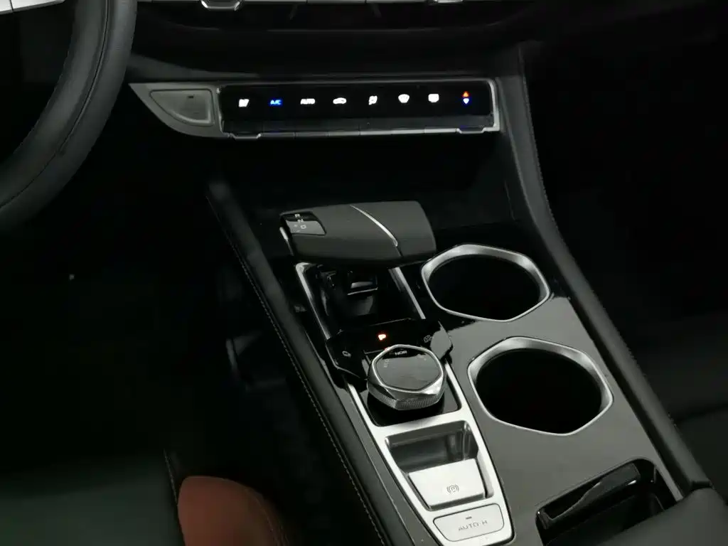 Changan Escape 2023 — фото 13